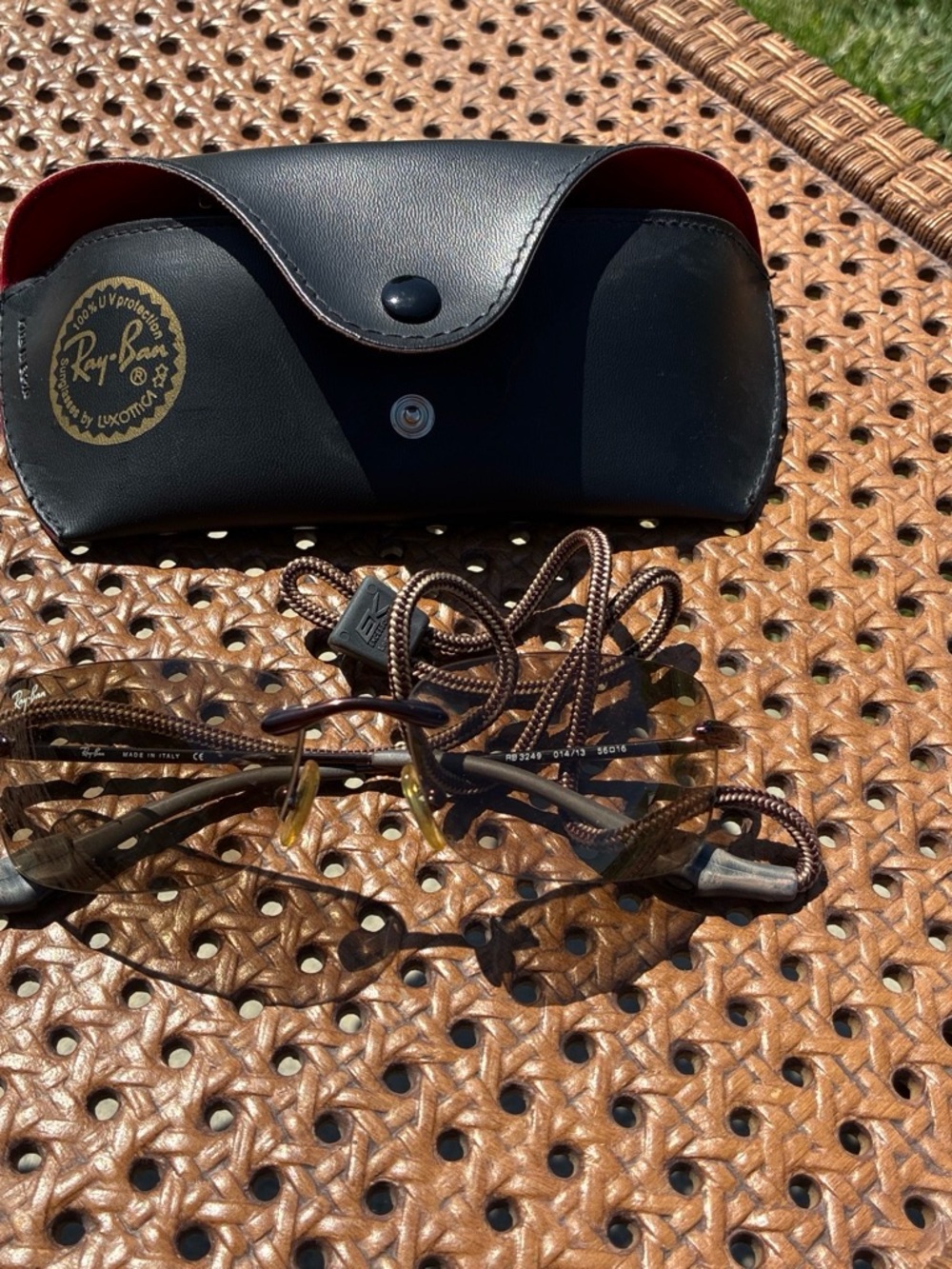 Ray Ban RB3249 vintage men’s sunglasses with string and case tortoiseshell